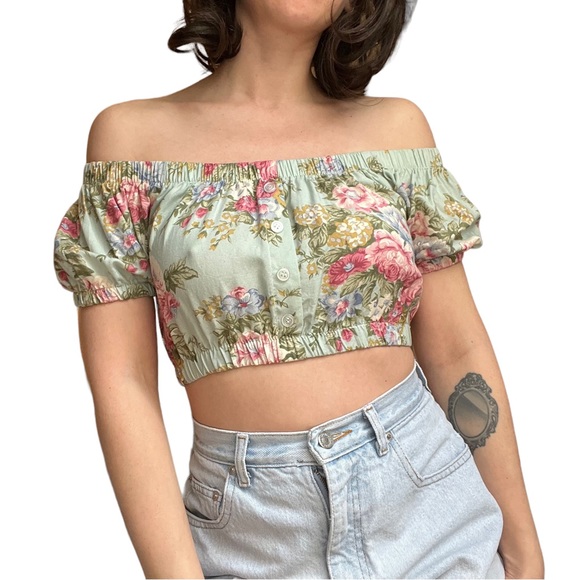 Floral off the shoulder crop top - Picture 3 of 8